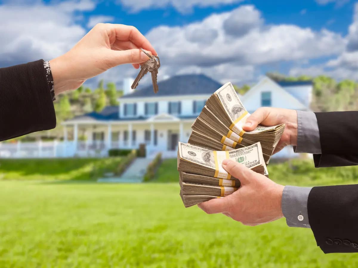Thinking About Selling Your House Here's Why Cash Buyers Could Be Your Best Option